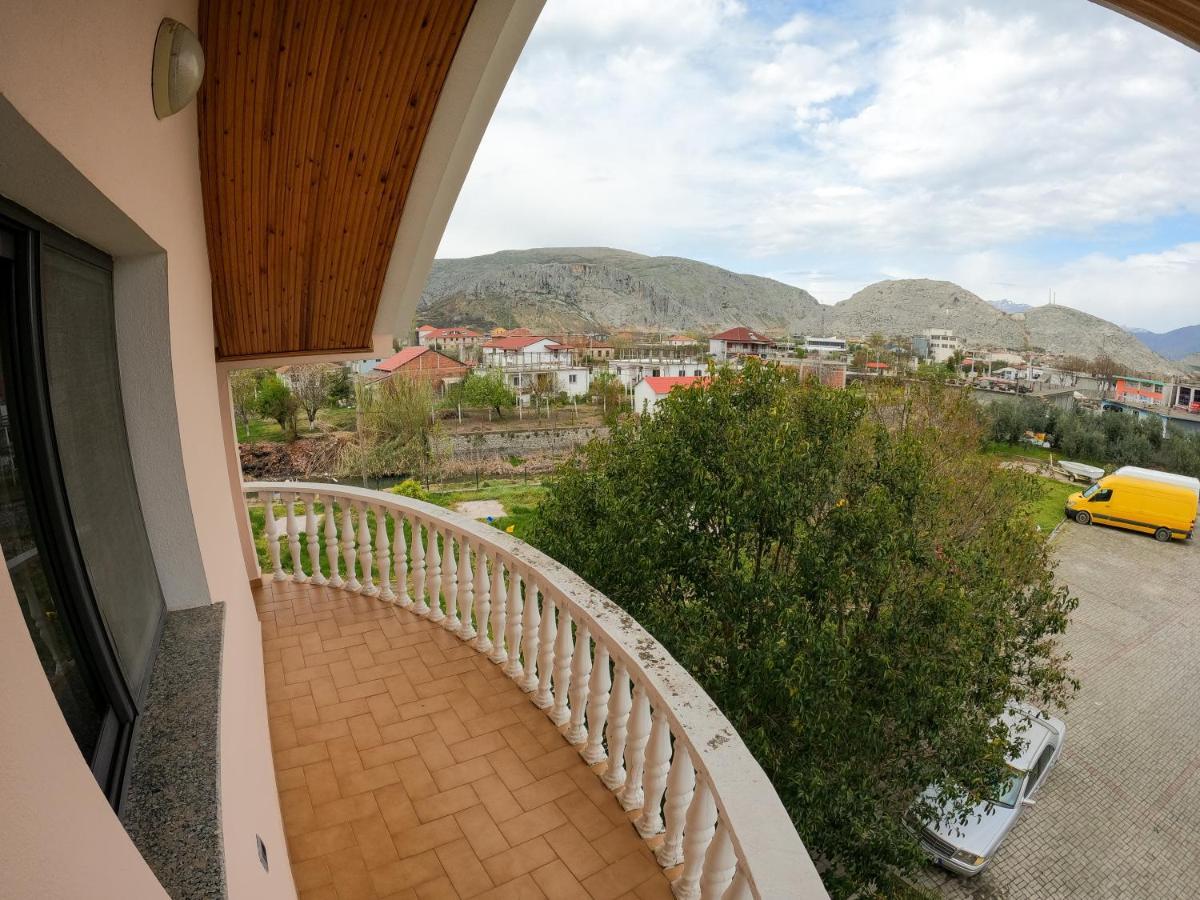 Hotel Hasmegaj Mahall' e Kryethuit Dış mekan fotoğraf