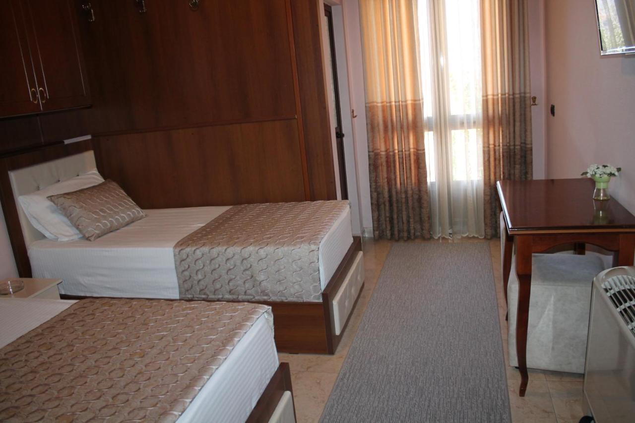 Hotel Hasmegaj Mahall' e Kryethuit Dış mekan fotoğraf