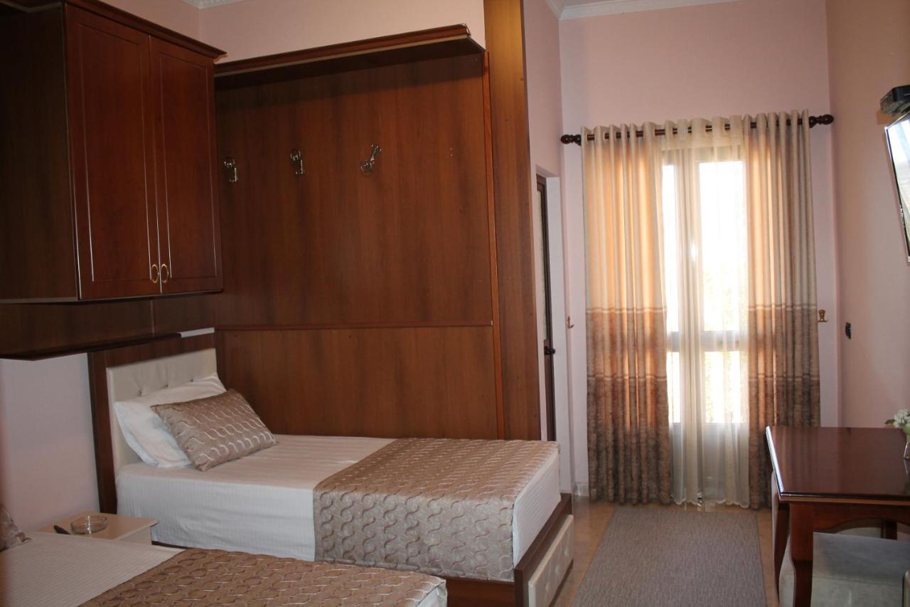 Hotel Hasmegaj Mahall' e Kryethuit Dış mekan fotoğraf
