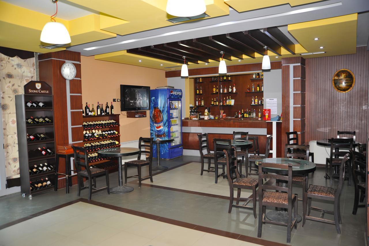 Hotel Hasmegaj Mahall' e Kryethuit Dış mekan fotoğraf